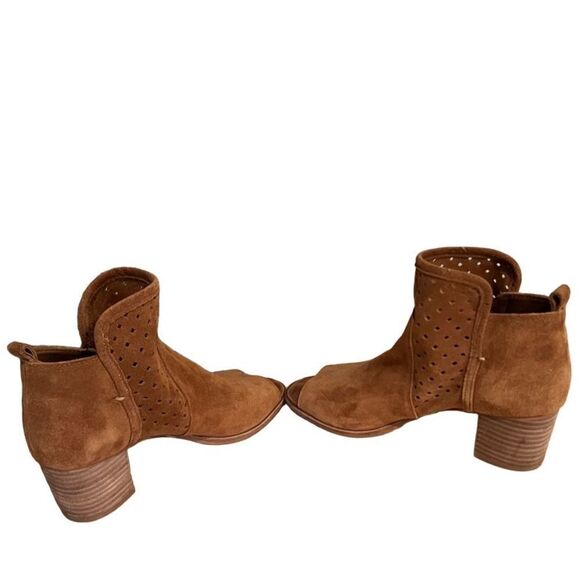 GIANNI Bini Reezy Ankle Suede Perforated Peep Toe Shooties Size 6.5 - Picture 4 of 7